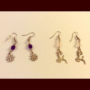 Bundle of 2 Christmas earrings